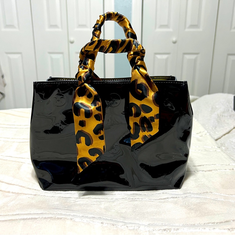 **SOLD**Authentic MONOGRAM VERNIS READE PM